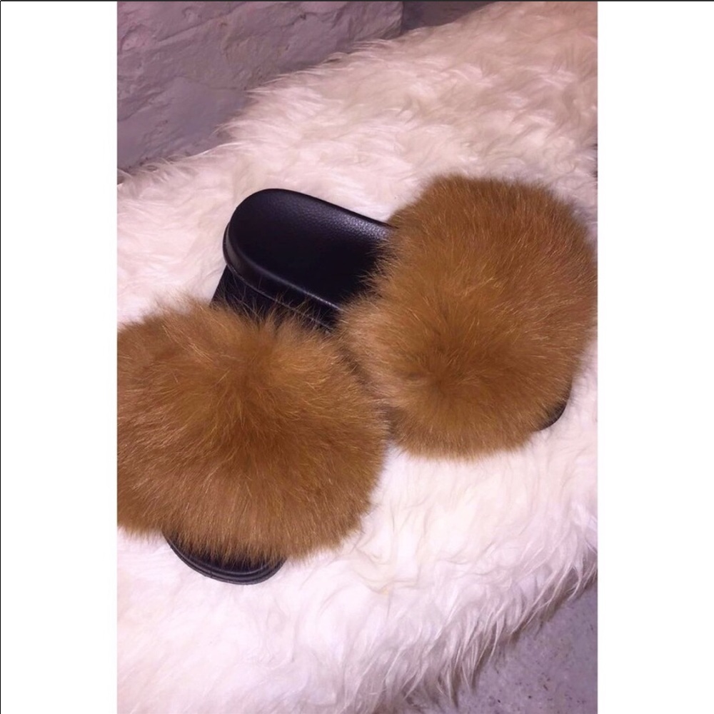 Slippers - Picture 2 of 2